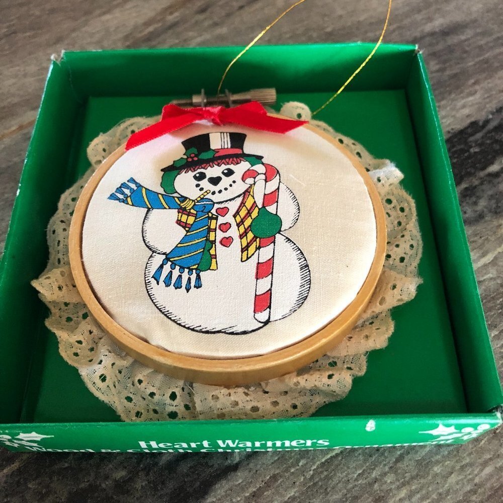 VINTAGE HEART WARMERS WOOD & CLOTH CHRISTMAS SNOWMAN ORNAMENT
